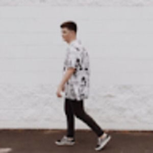 Meet your Posher, Thomas